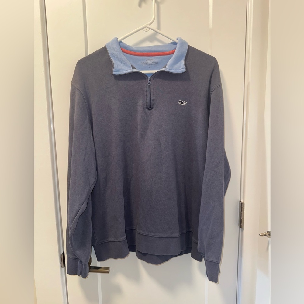Vineyard Vines quarter zip pullover - size L